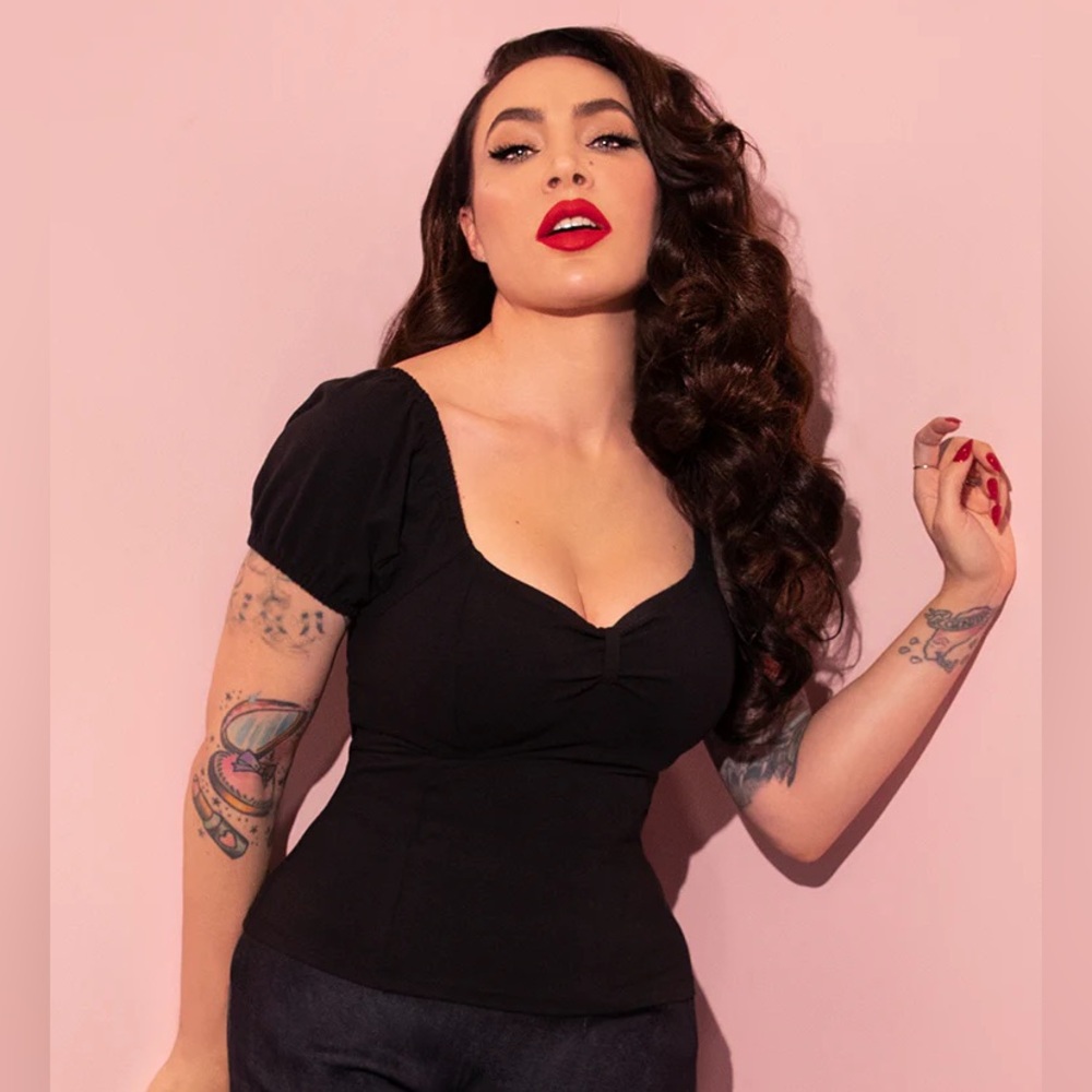 Vixen by Micheline Pitt Powder Puff Black